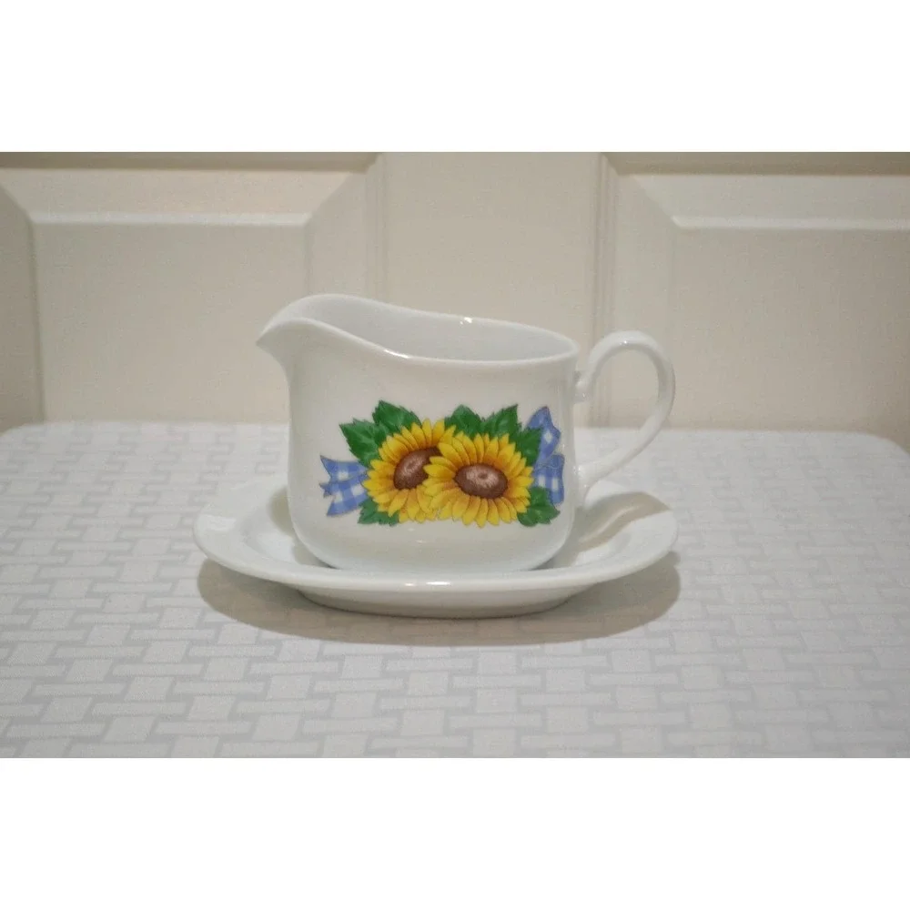 Vintage Corelle Sunsations Gravy Boat Complete 2 Piece Set with Box Unused